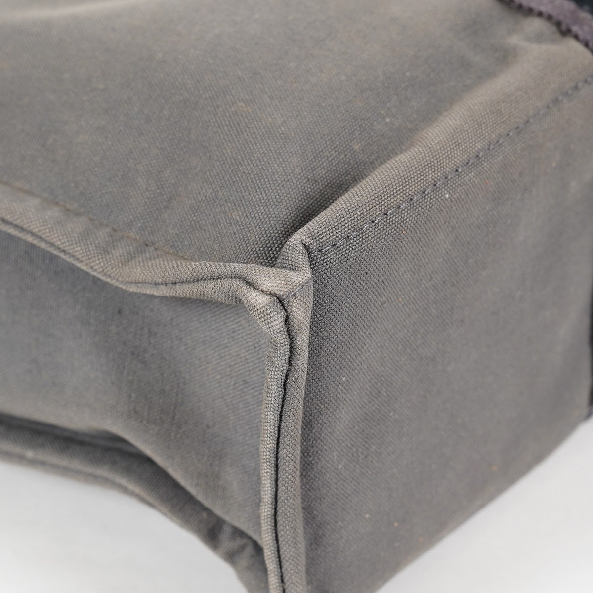 Hermes Fourre Tout MM Gray Toile Canvas Tote Bag Silver Used Vintage 08E15825012