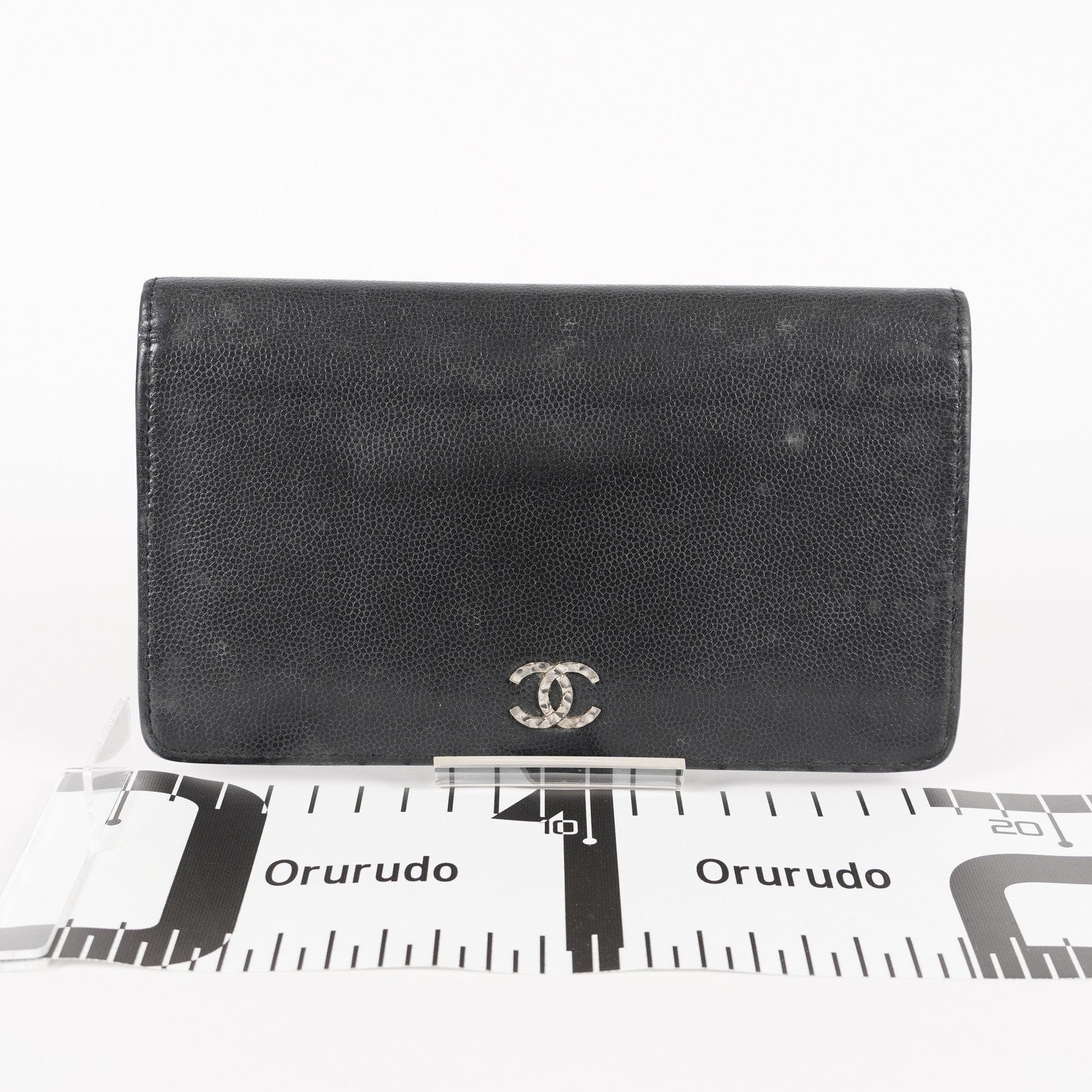 Vintage CHANEL Leather Black Bifold Wallet Classic Purse 05E412310016
