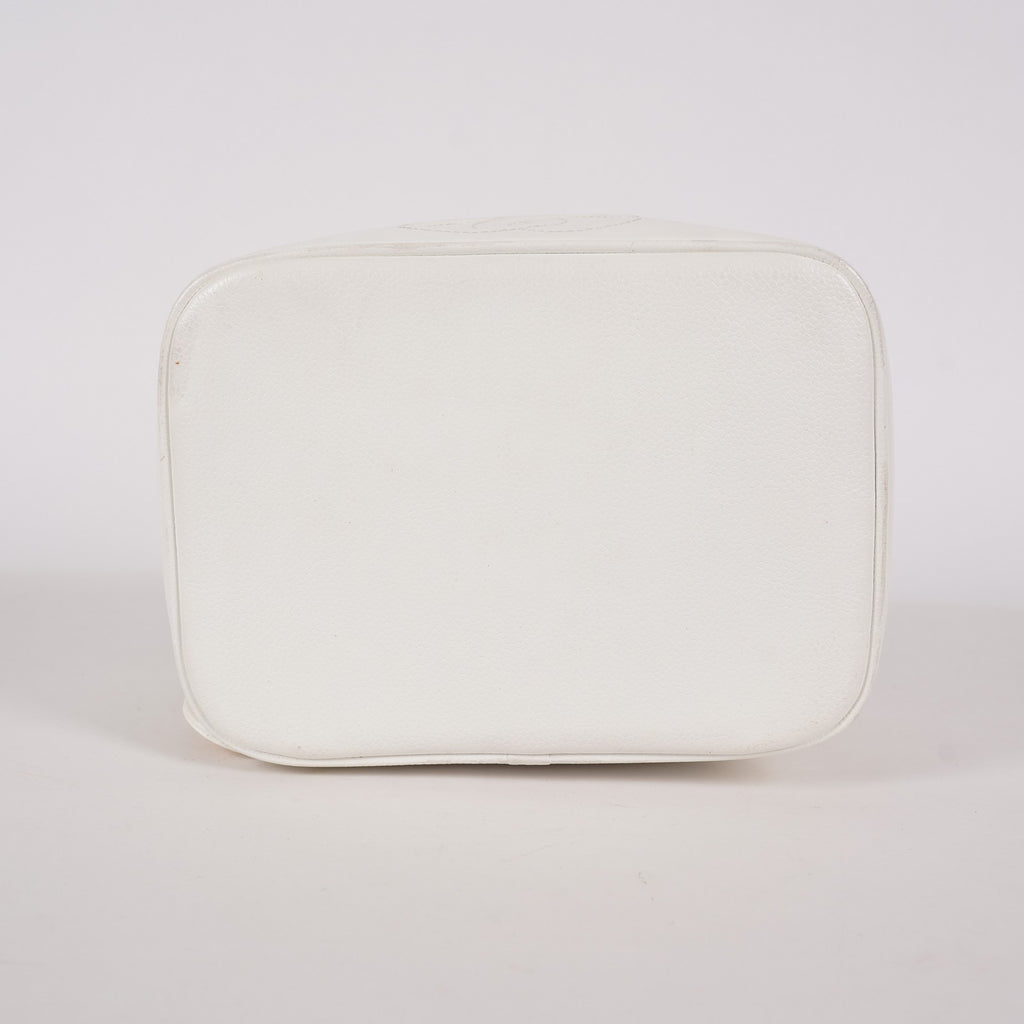 Chanel Caviar Skin White Vanity Case Cosmetic Pouch CC Logo Used 06E105830030