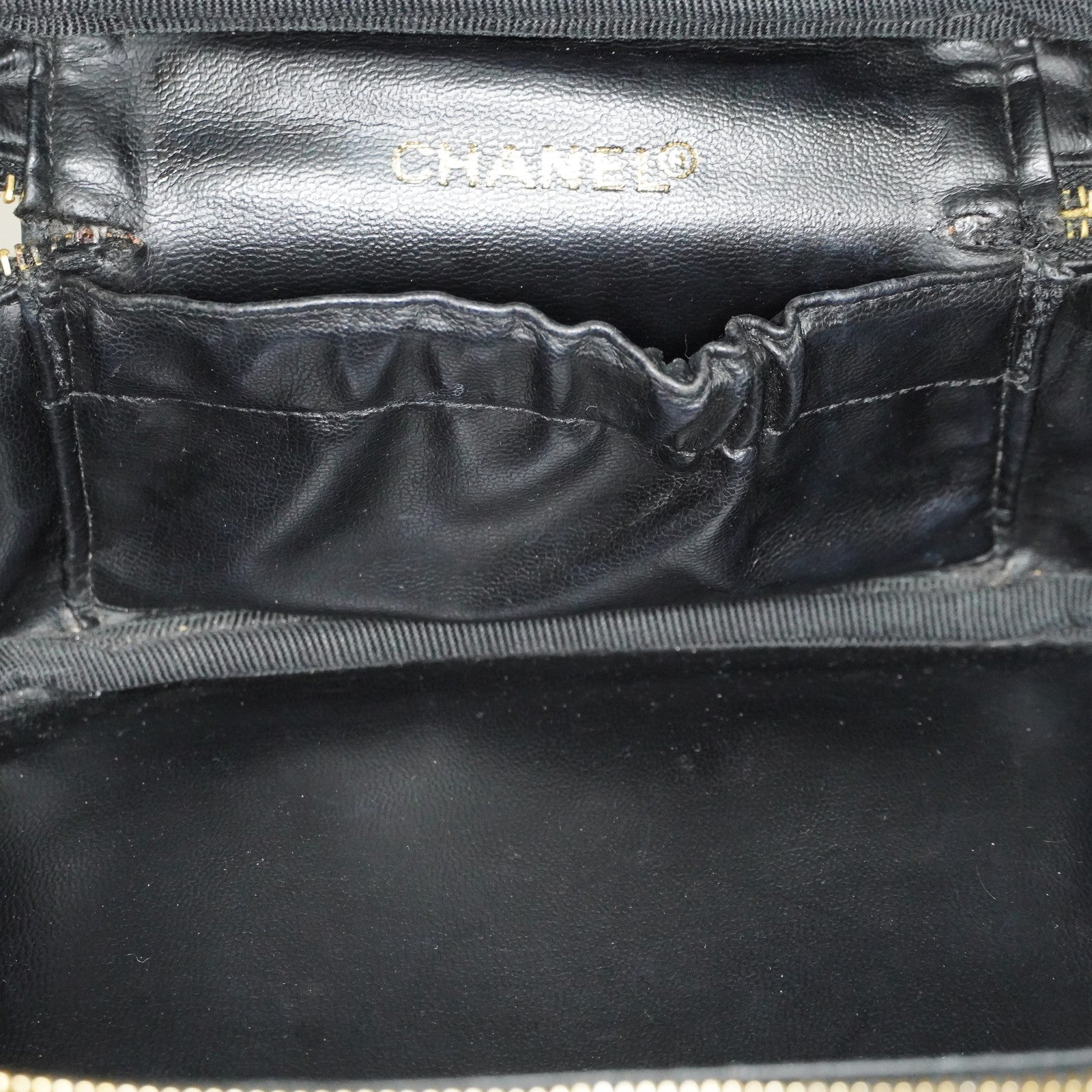 Chanel Caviar Skin CC Vanity Bag Black Leather Used Vintage 07E046490027
