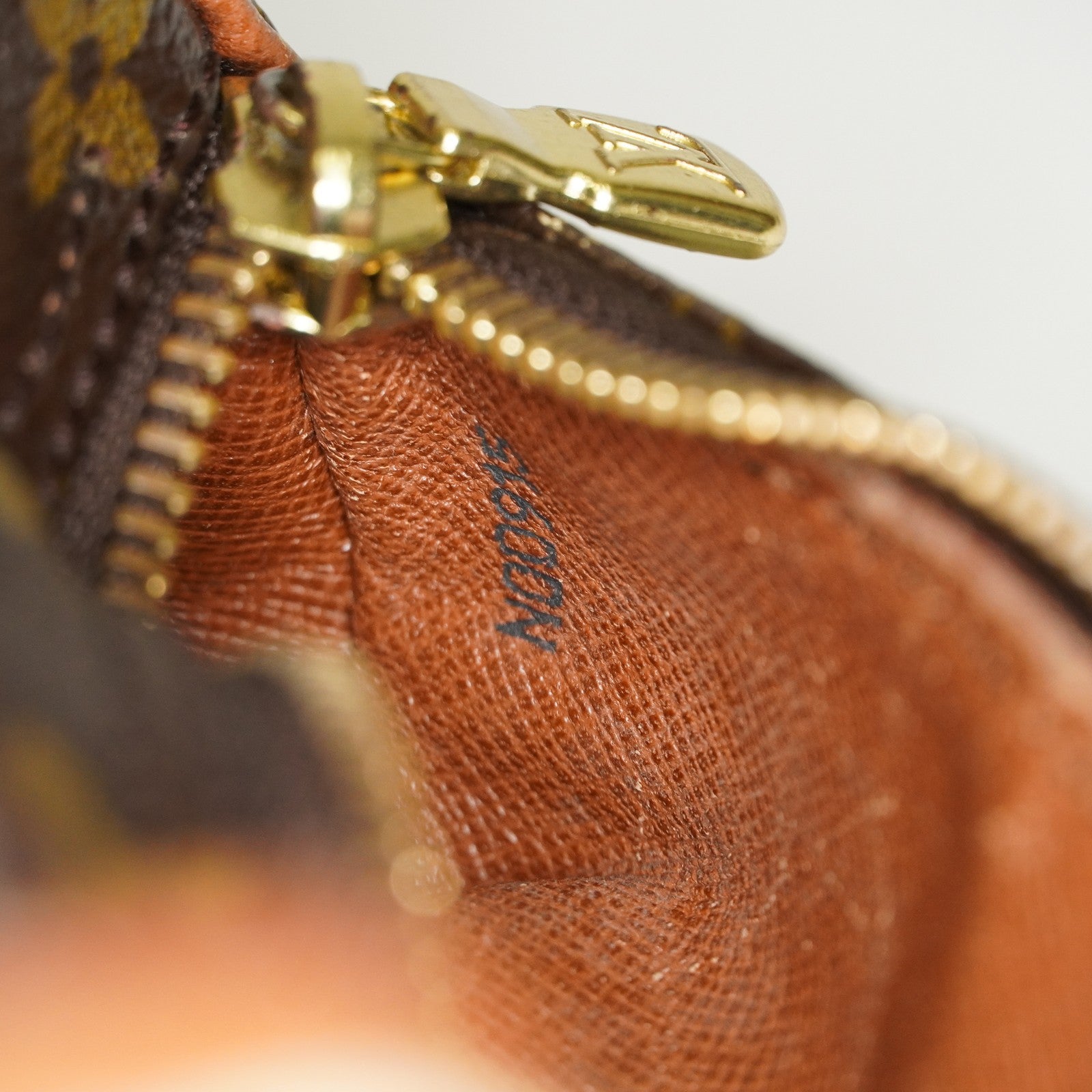 Louis Vuitton Papillon 26 Monogram Canvas Barrel Bag Brown M51385 07A202688424
