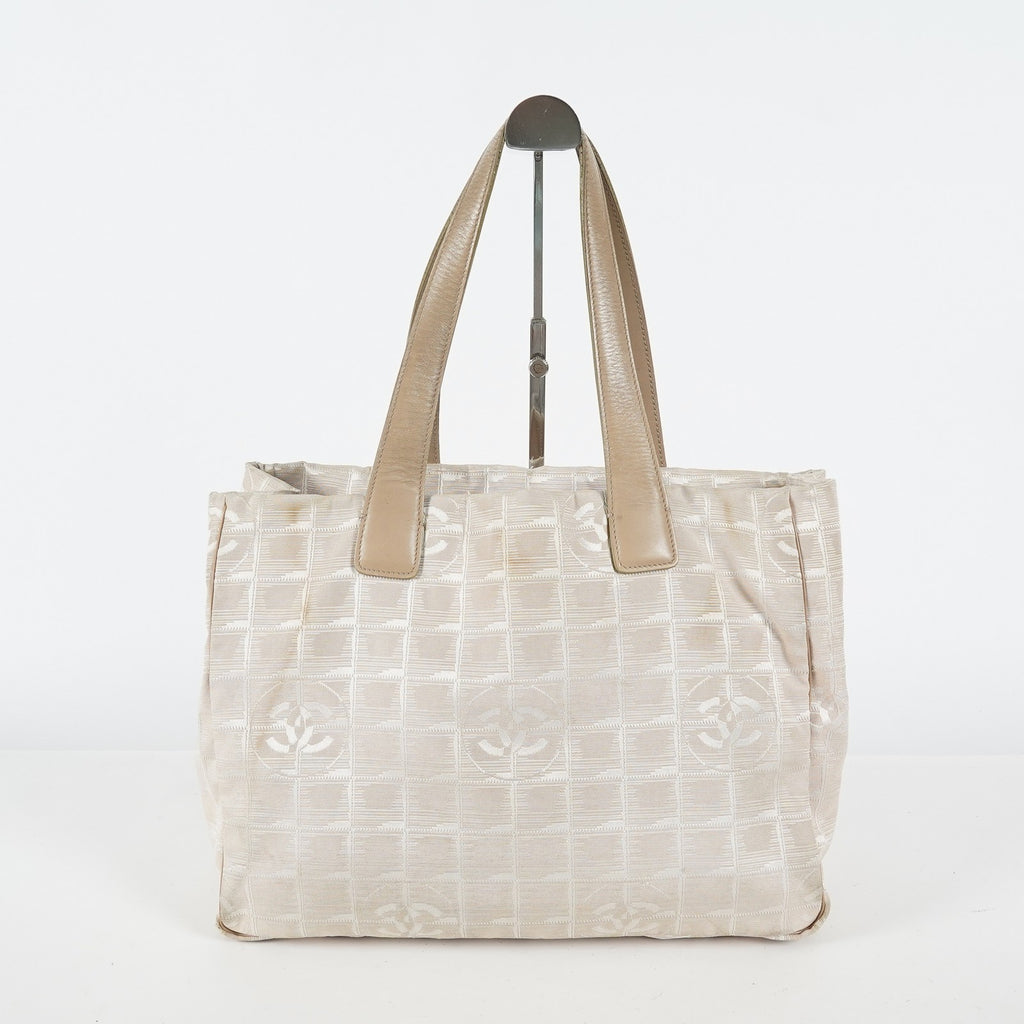 Chanel Travel Line Tote Bag Beige Nylon Leather Used Handbag 09M351246308