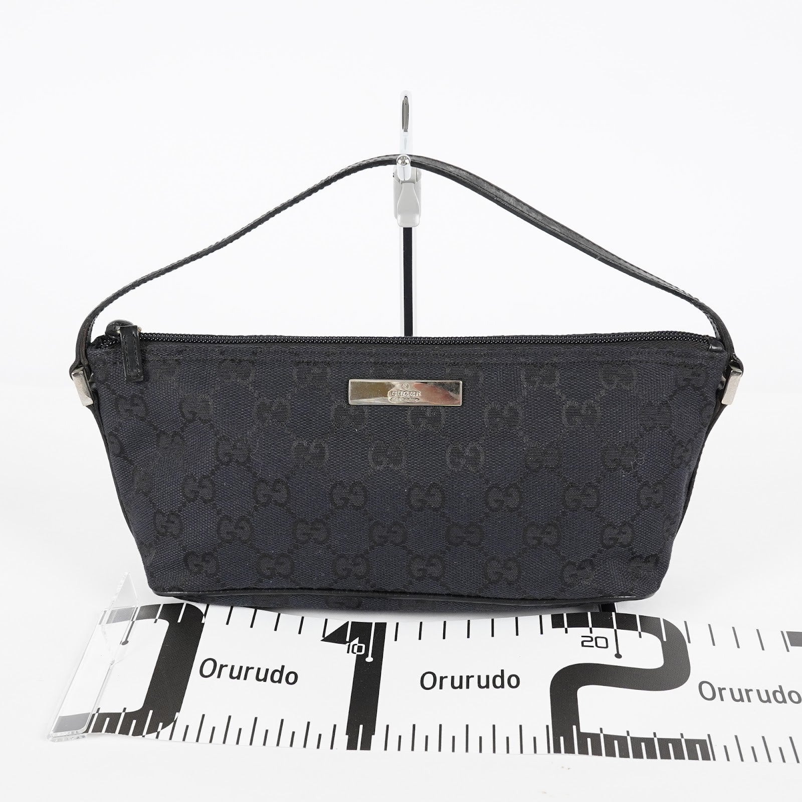 GUCCI GG Canvas Boat Pochette Shoulder Bag 22cm Black Vintage Used 08E172090010