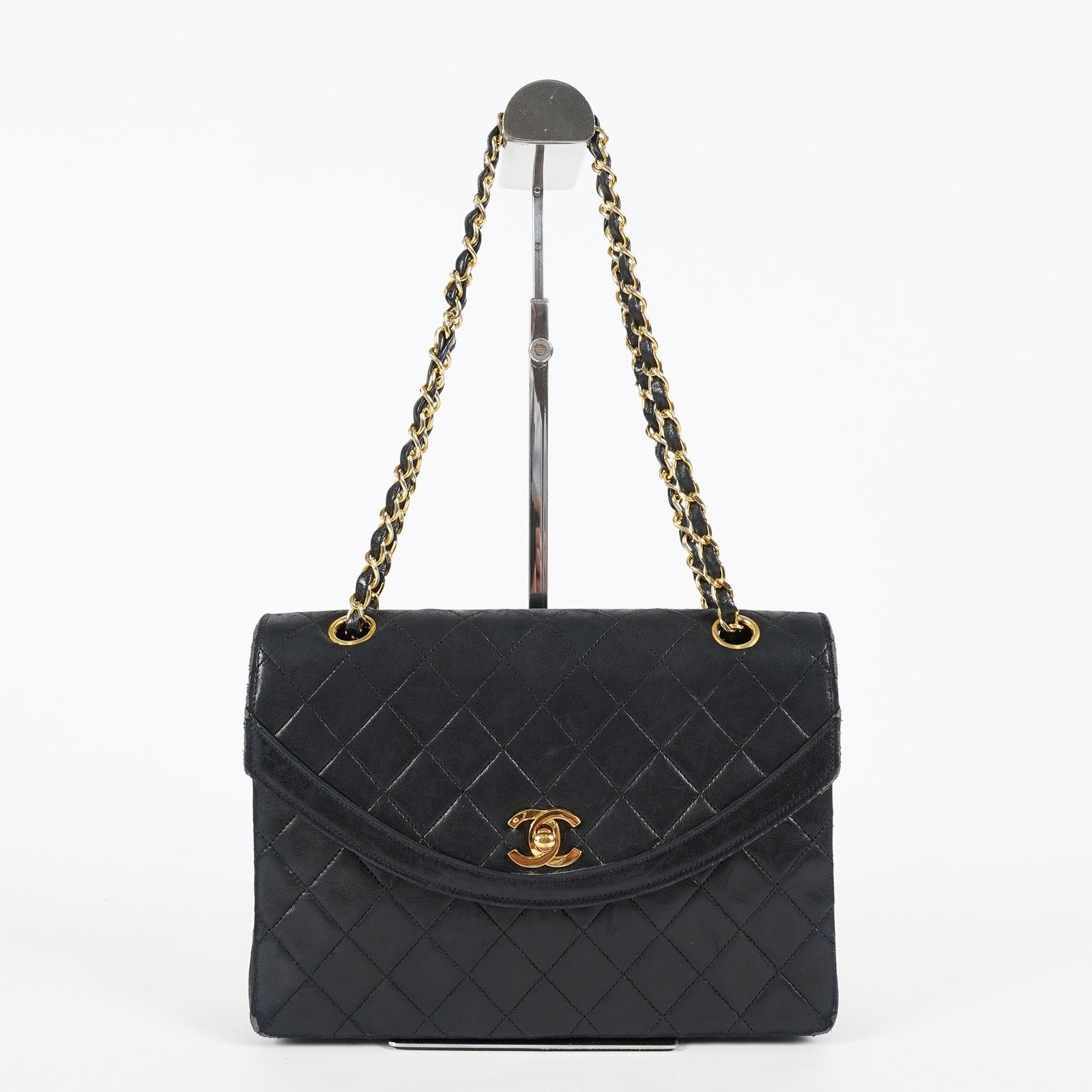 Chanel Matelasse Half Moon Flap Bag 25cm Black Quilted Chain Used 08E0717270006