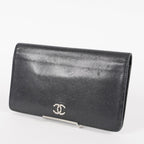 Vintage CHANEL Leather Black Bifold Wallet Classic Purse 05E412310016