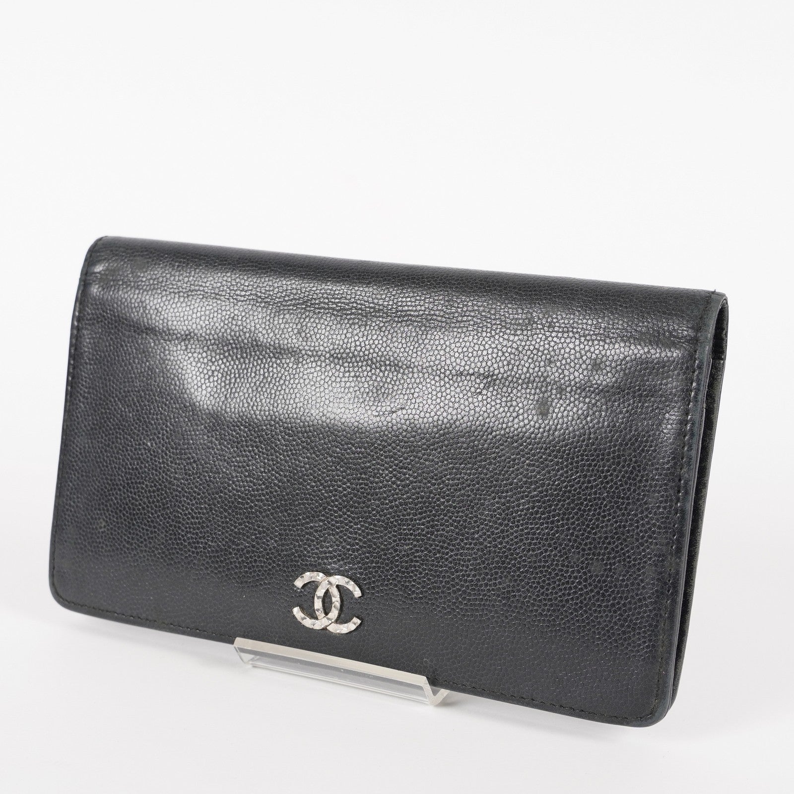 Vintage CHANEL Leather Black Bifold Wallet Classic Purse 05E412310016