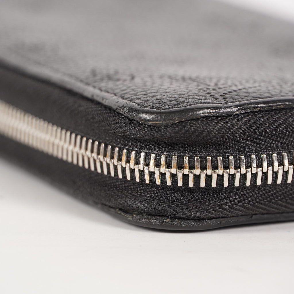 Louis Vuitton Monogram Mahina Zippy Zip-Around Wallet M61867 Noir 03T022500009