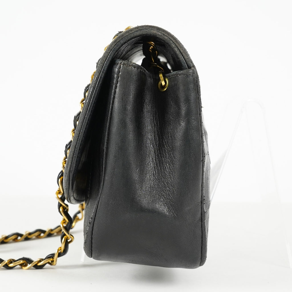 Chanel Diana 22 Flap Bag Black Lambskin Chain Shoulder Bag 09E0130470011