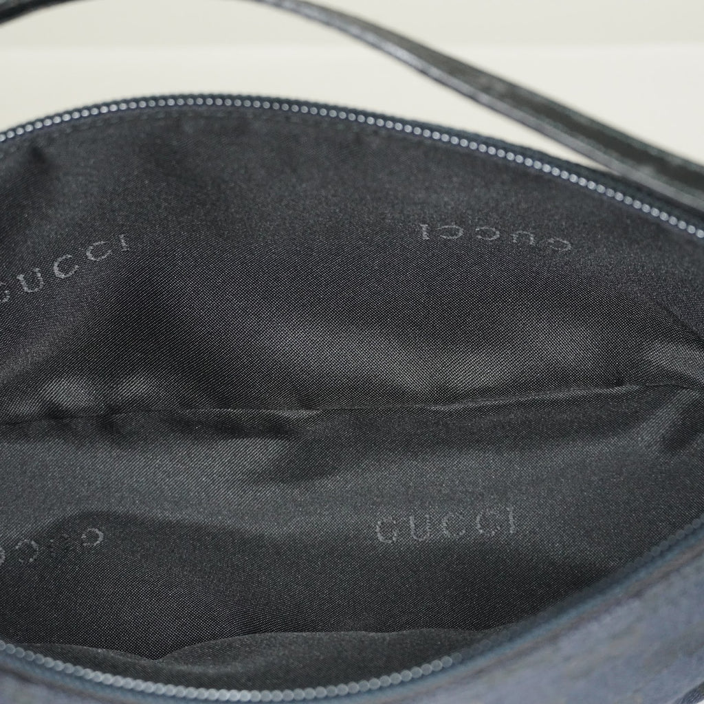 GUCCI GG Canvas Boat Pochette Shoulder Bag 22cm Black Vintage Used 08E172090010