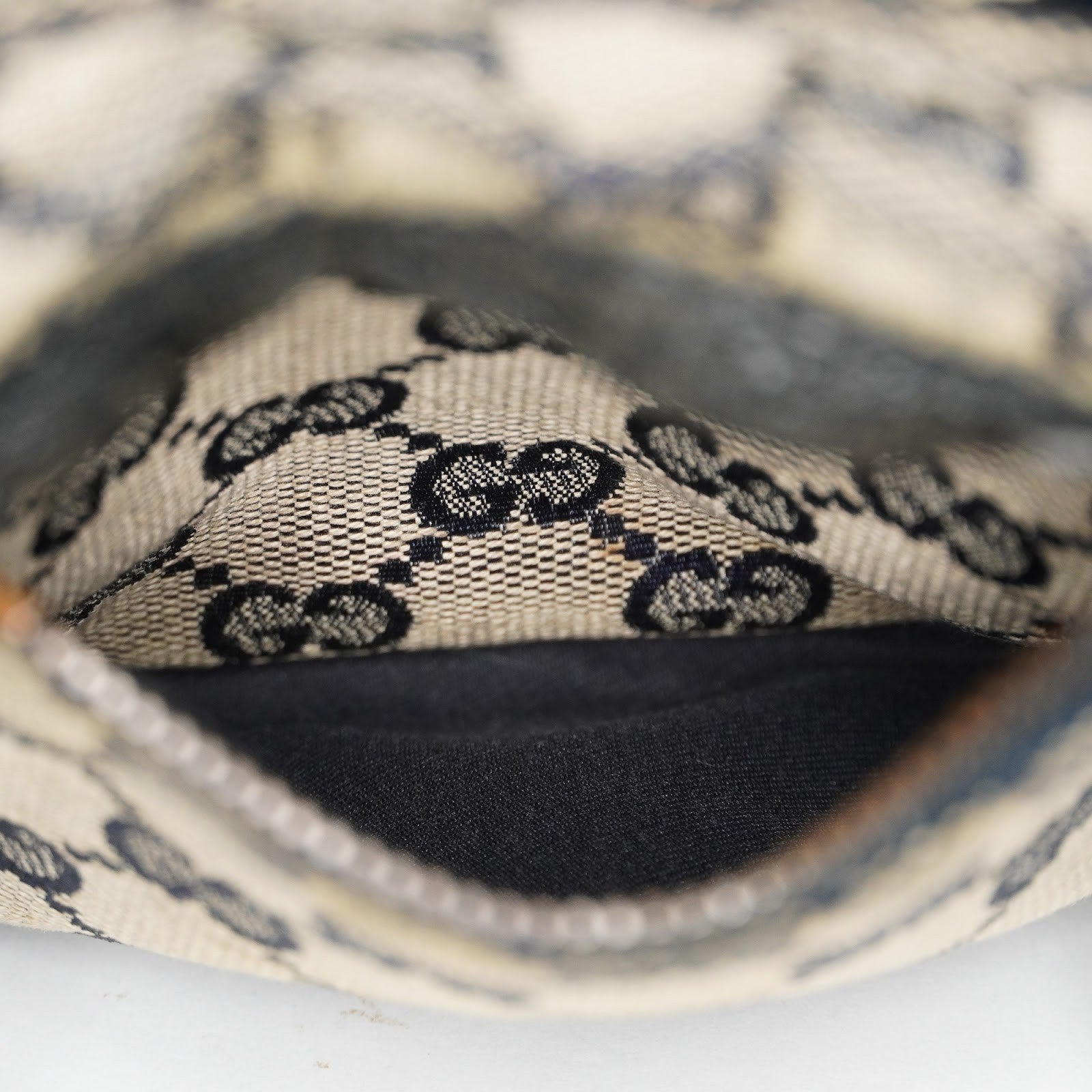 GUCCI GG Canvas Waist Belt Bag Beige Navy Sherry Web Vintage Used 08E162530010