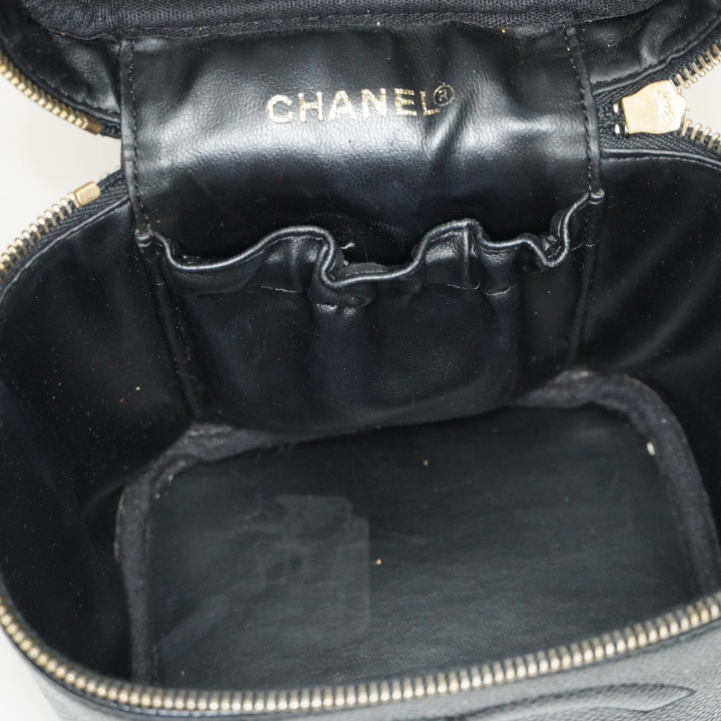 Chanel Caviar Skin Vanity Bag Top Handle 19cm Black Gold HW CC Used 08E066380006