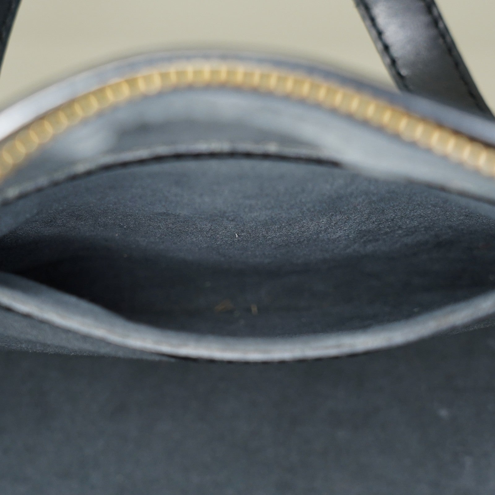 Authentic Louis Vuitton Epi Soufflot Bag Toledo vintage M52225 05E225720029
