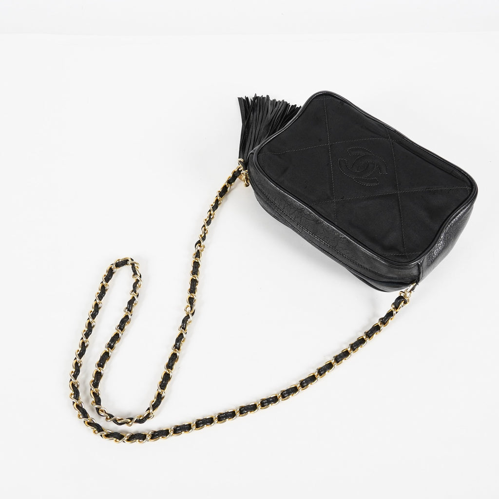 Chanel Satin Leather CC Fringe Chain Shoulder Bag Black Used 07E058800027