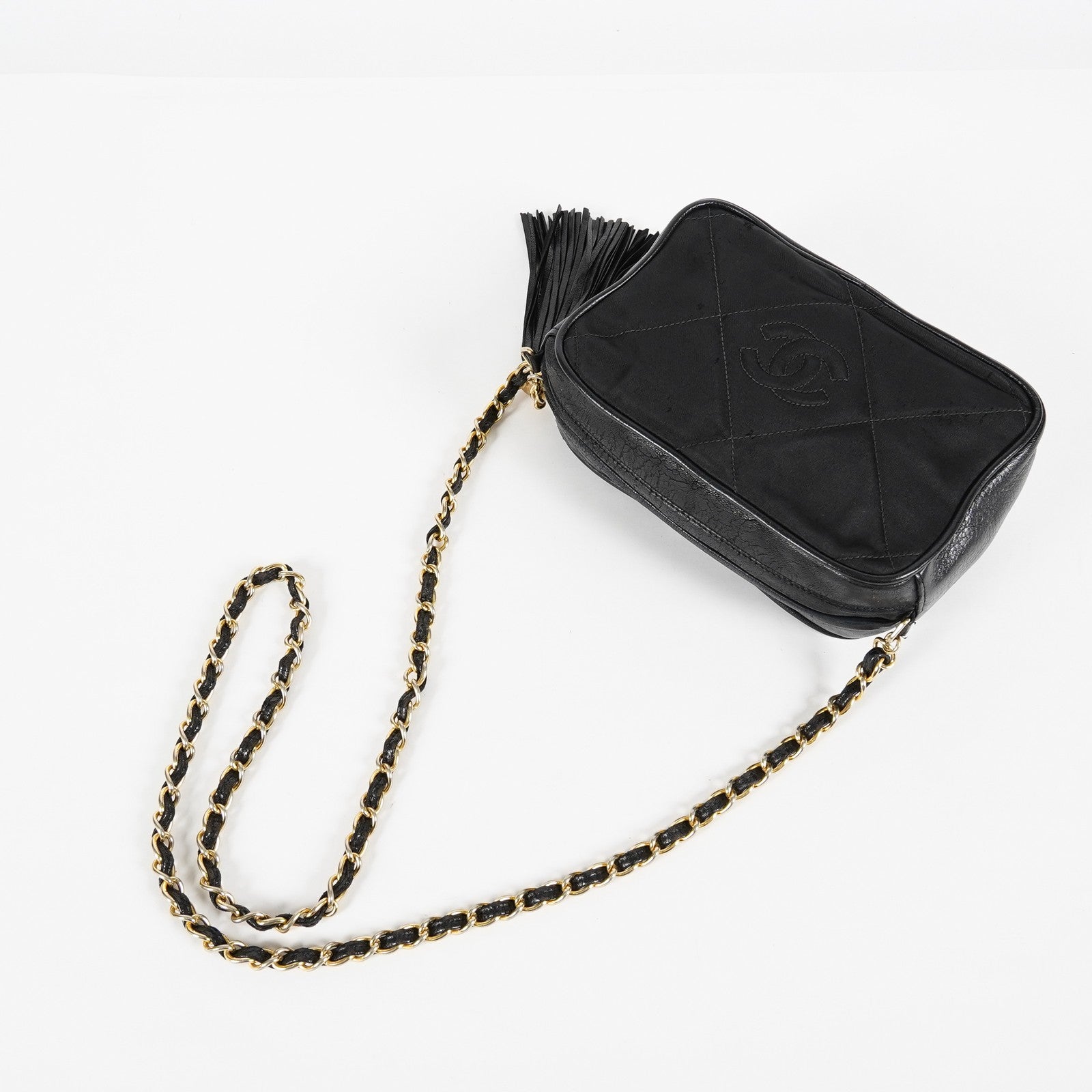 Chanel Satin Leather CC Fringe Chain Shoulder Bag Black Used 07E058800027