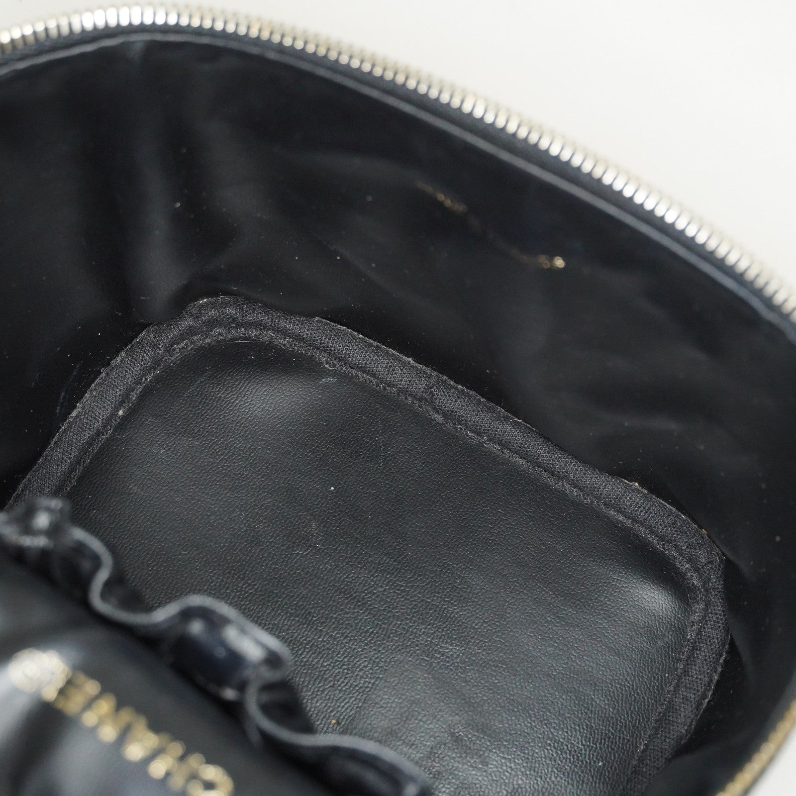 Chanel Caviar Skin Vanity Bag Top Handle 19cm Black Gold HW CC Used 08E066380006