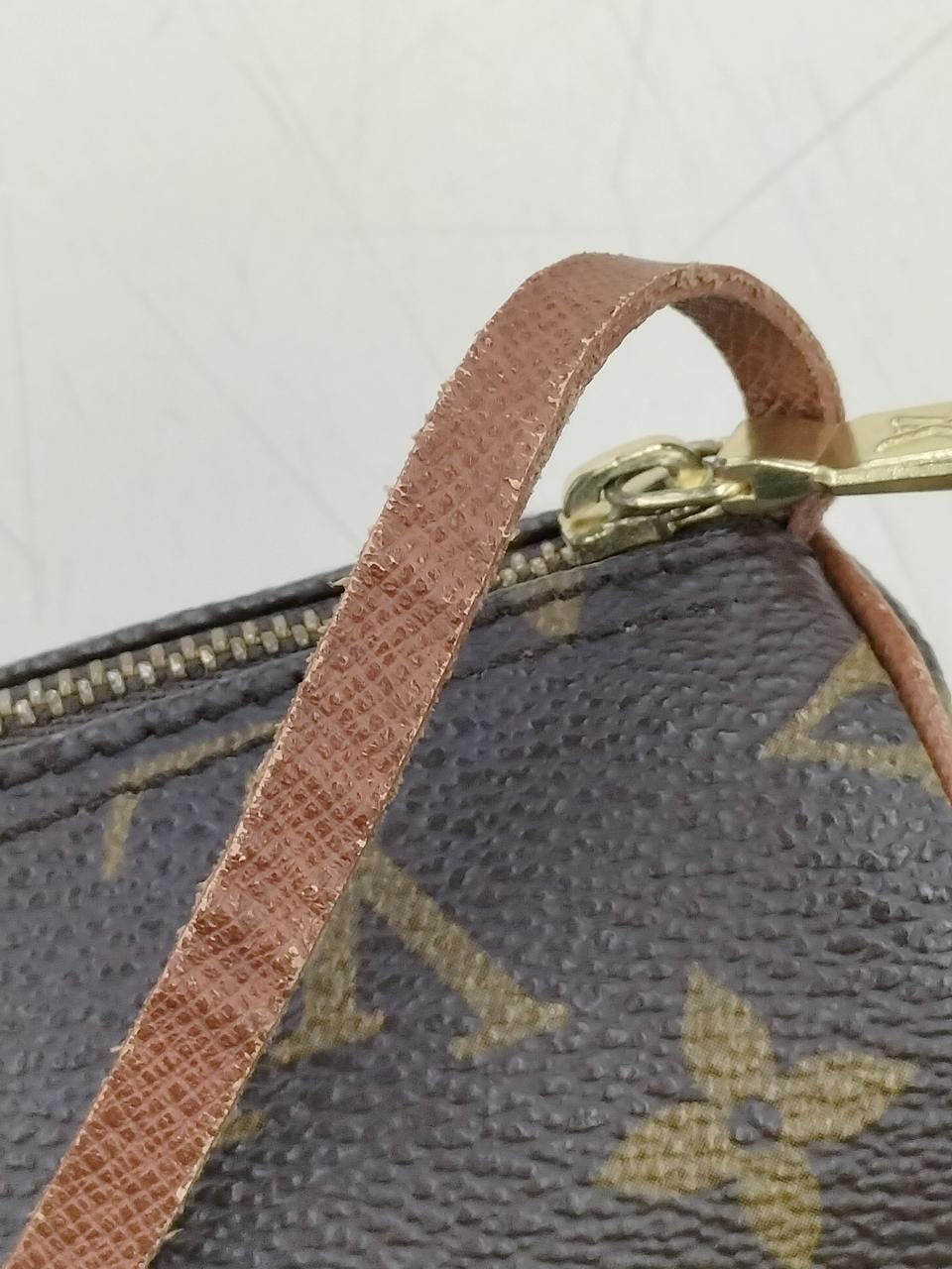 Louis Vuitton Papillon 30 Used Monogram Brown Canvas Handbag M51385 08O085420024
