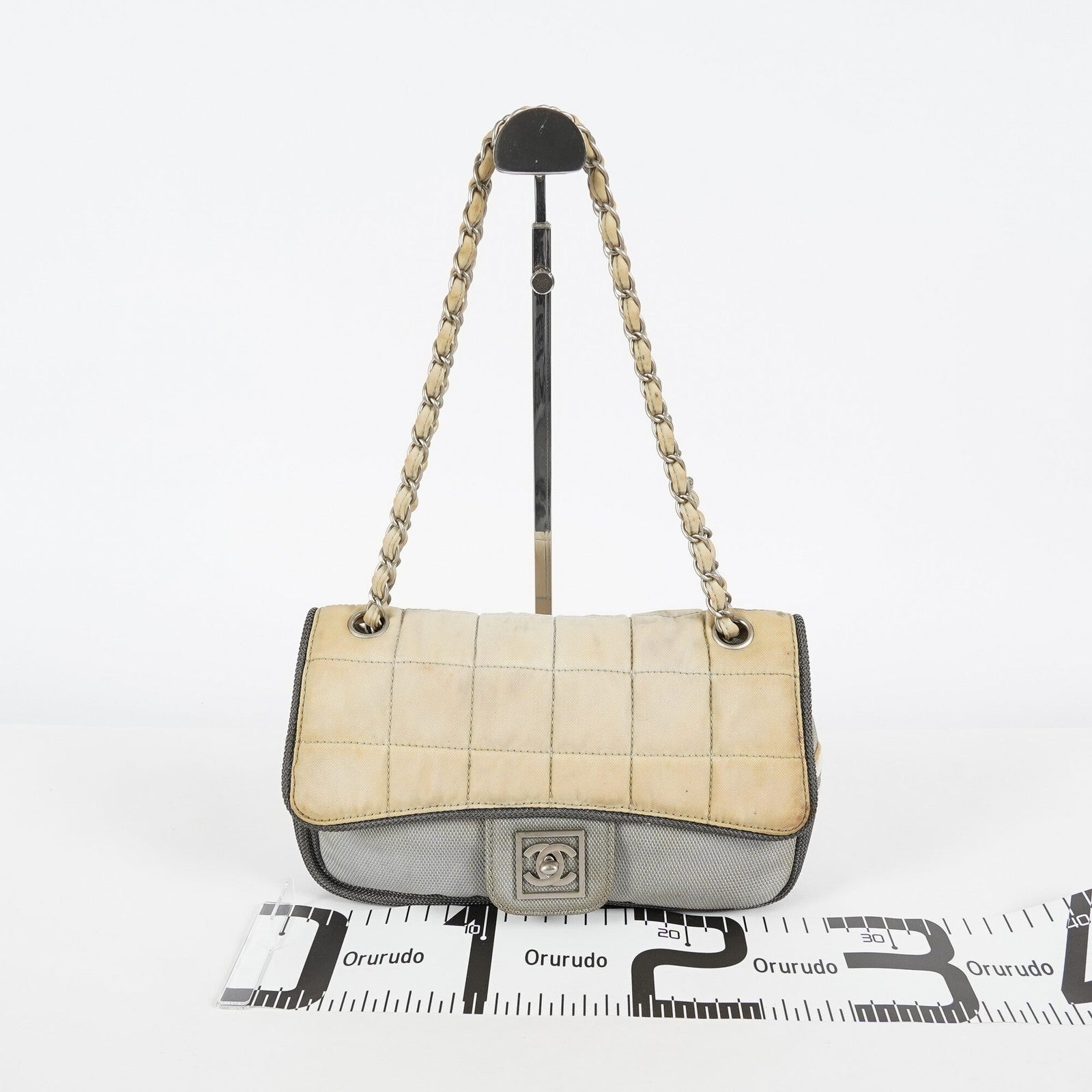 Chanel Chocolate Bar Quilted Turn Lock Shoulder Bag Beige Leather 07E317370012