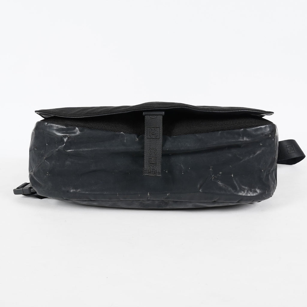 Chanel Sports Line CC Messenger Shoulder Bag Black Canvas Used 07E022640017