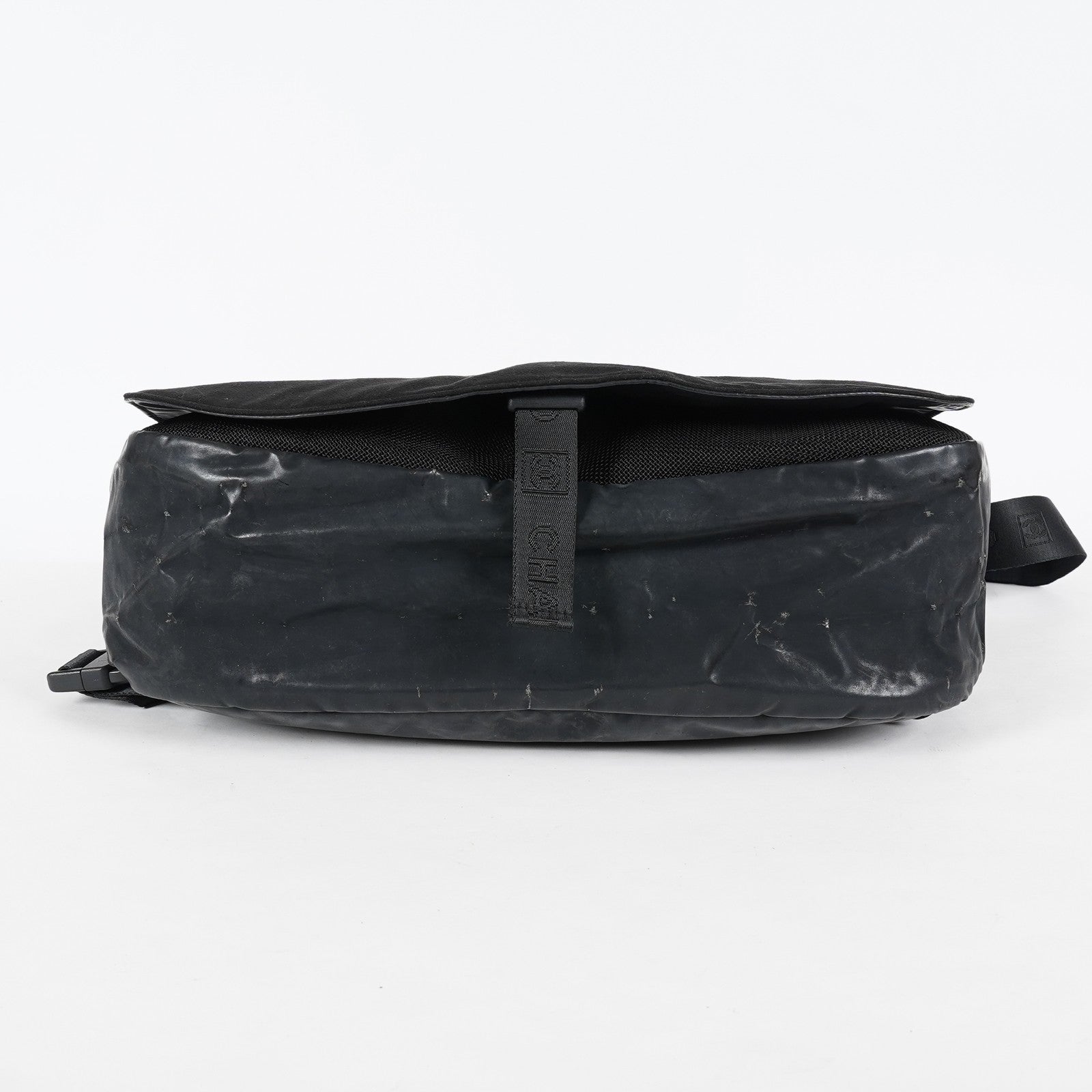 Chanel Sports Line CC Messenger Shoulder Bag Black Canvas Used 07E022640017