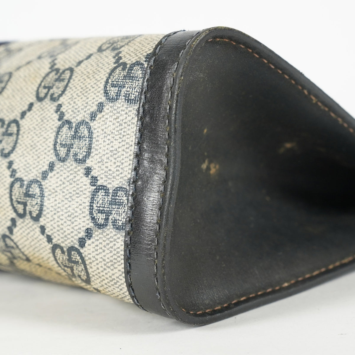 Gucci GG Supreme Clutch Bag 29cm Navy Canvas Leather Used Auth 09E20935010