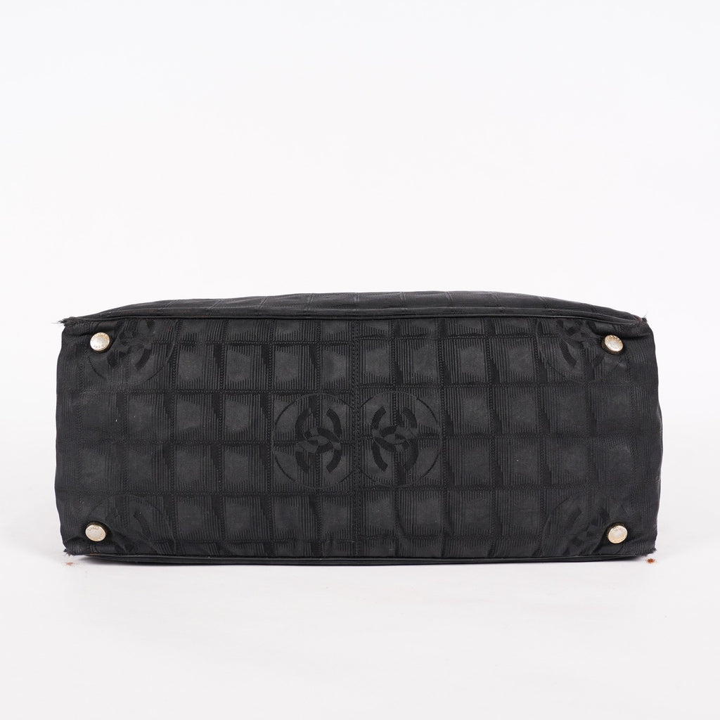 Chanel Old Travel Line Tote MM Black Nylon Shoulder Bag CC Used 06E111155030