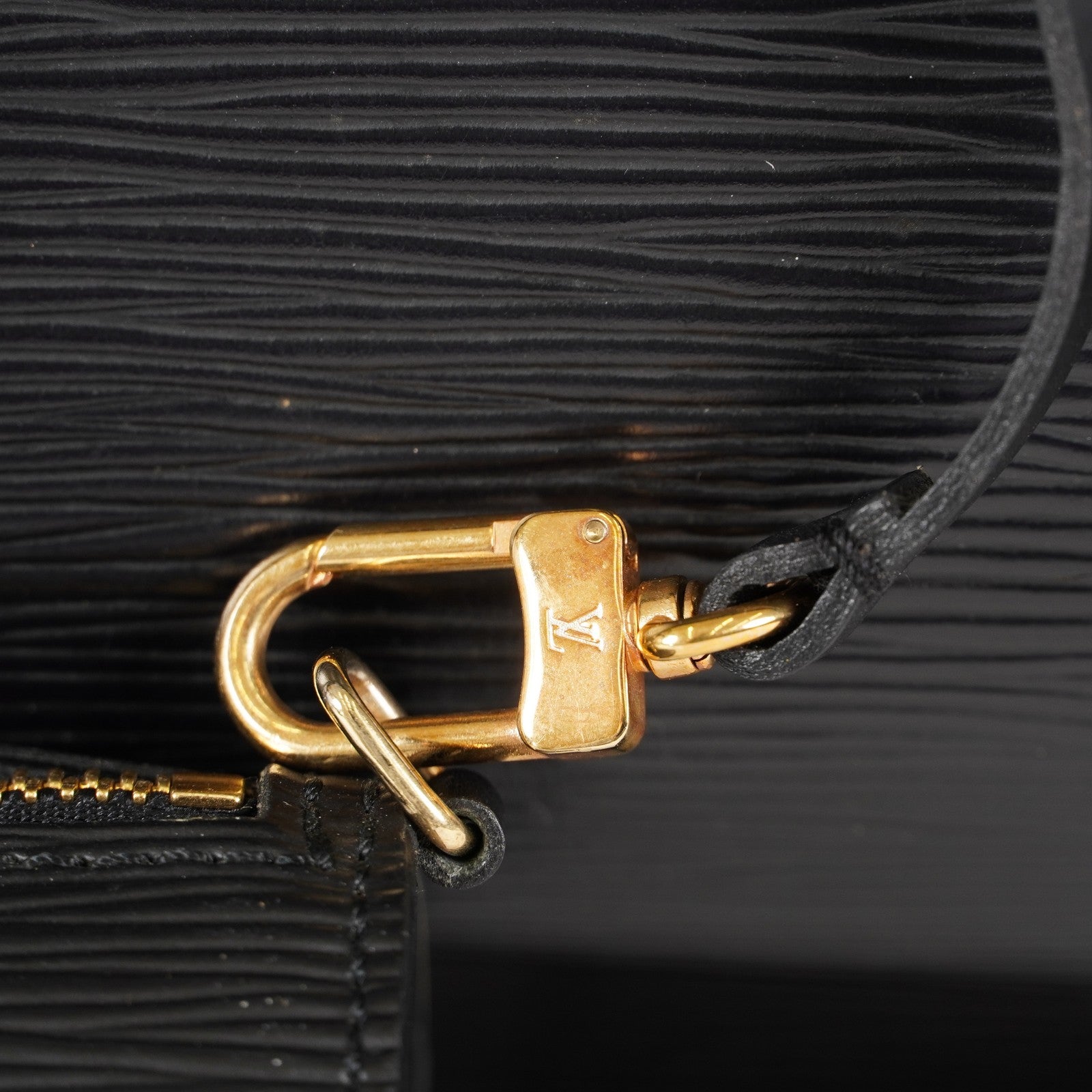 Authentic Louis Vuitton Epi Soufflot Bag Toledo vintage M52225 05E225720029