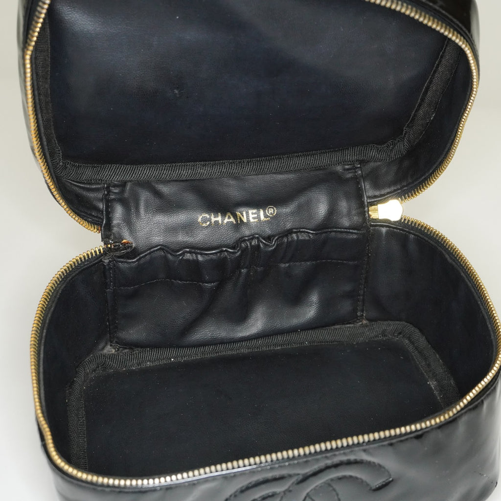 CHANEL Vintage CC Logo Vanity Bag Black Patent Leather Handbag Used 08M203285717