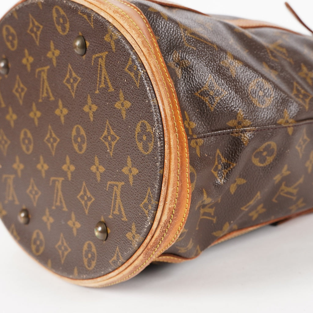 LOUIS VUITTON Monogram Bucket GM Shoulder Bag LV vintage M42236 05E102640013