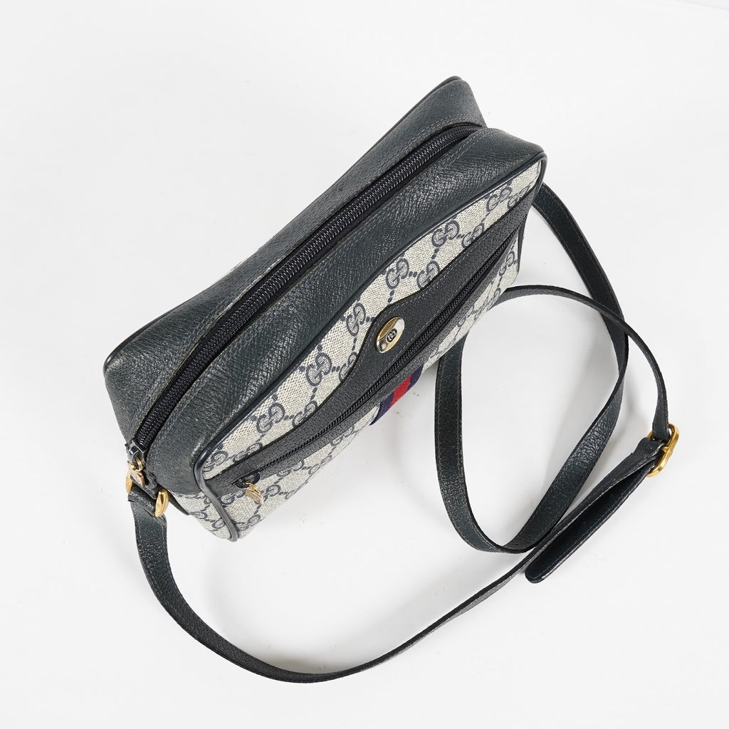 GUCCI Sherry Line GG Supreme Shoulder Bag Navy Crossbody Vintage 08E242640010