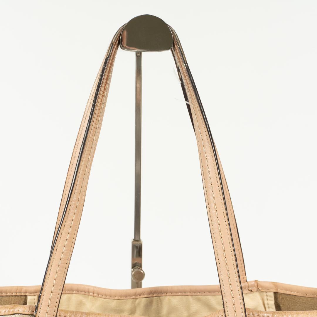 COACH handbag gold beige leather Simple design With  long strap  Tariff included