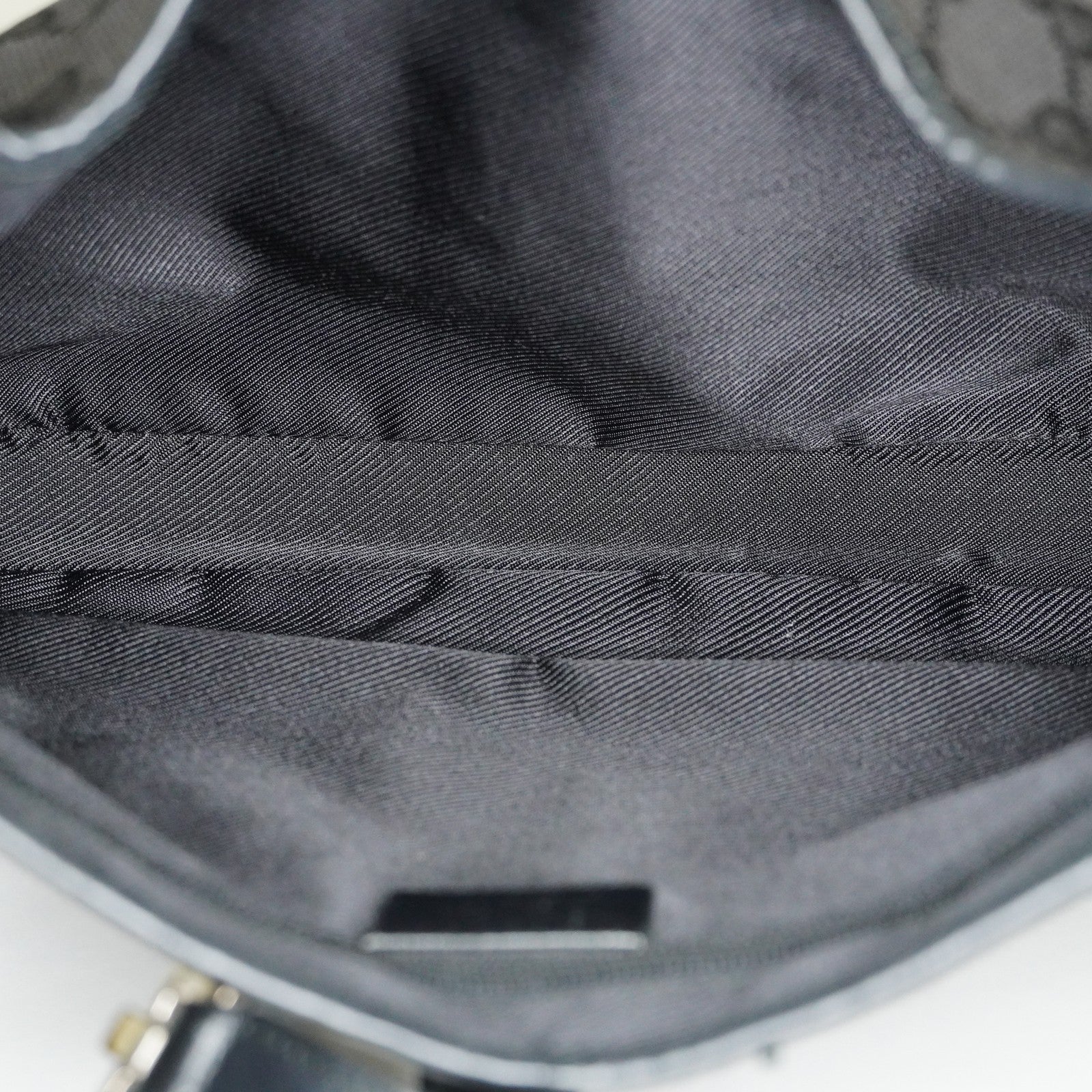 Gucci GG Canvas Shoulder Bag 30cm Black Leather Trim Vintage Used 07E263740009