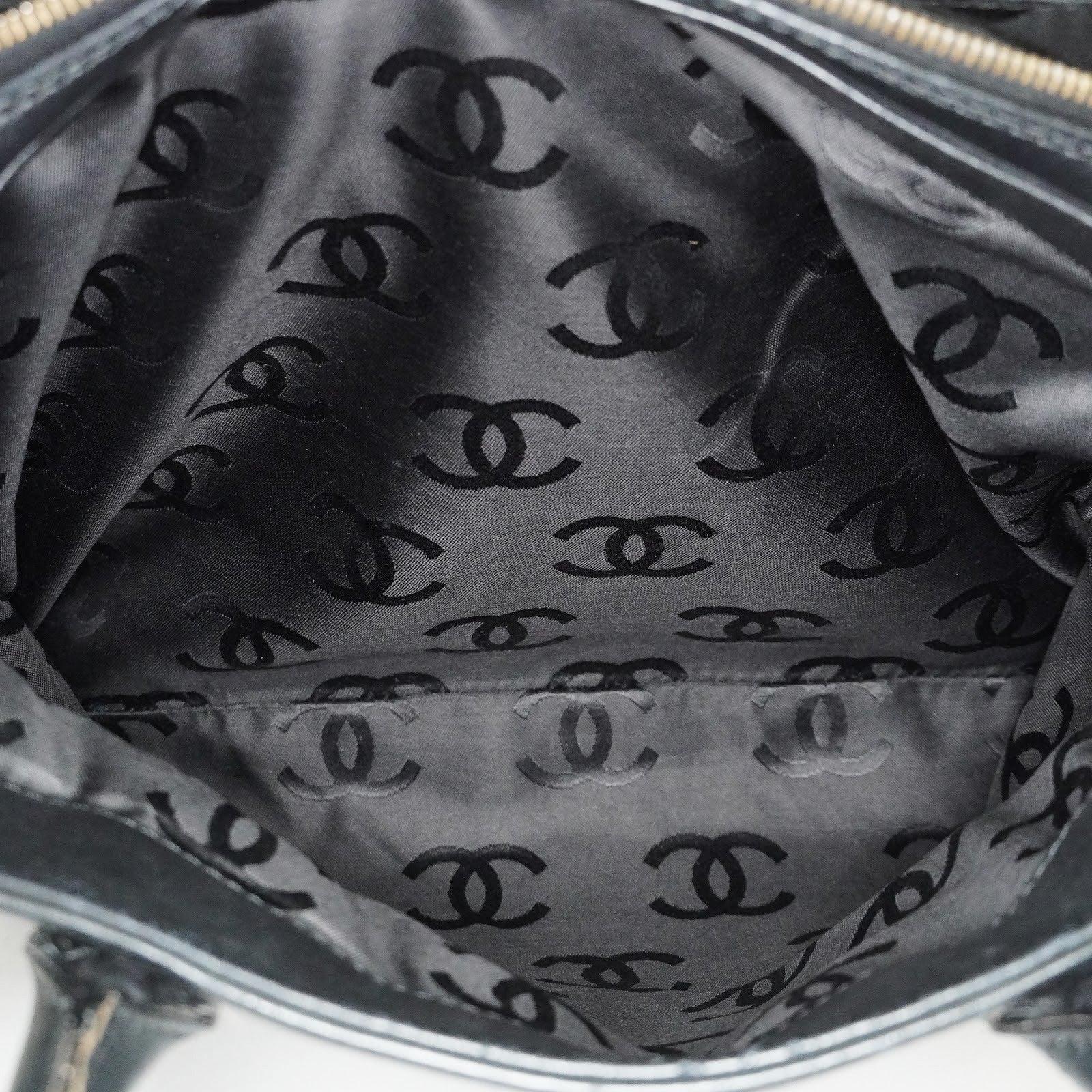 CHANEL CC Logo Tote Bag 40cm Black Leather Silver Hardware Used 07E1711440027