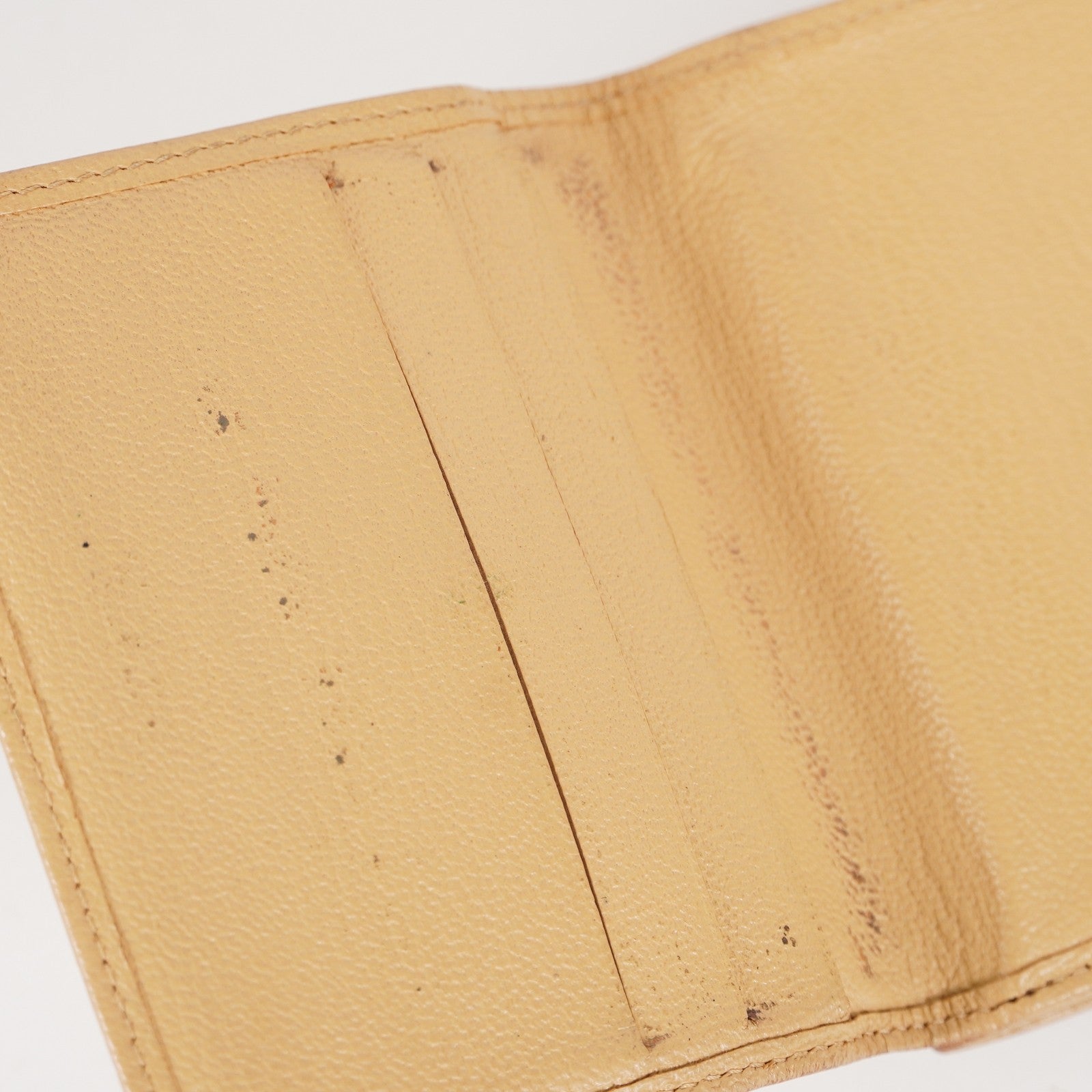 AUTHENTIC Chanel VINTAGE Beige Sevruga Compact Wallet 05E561045016