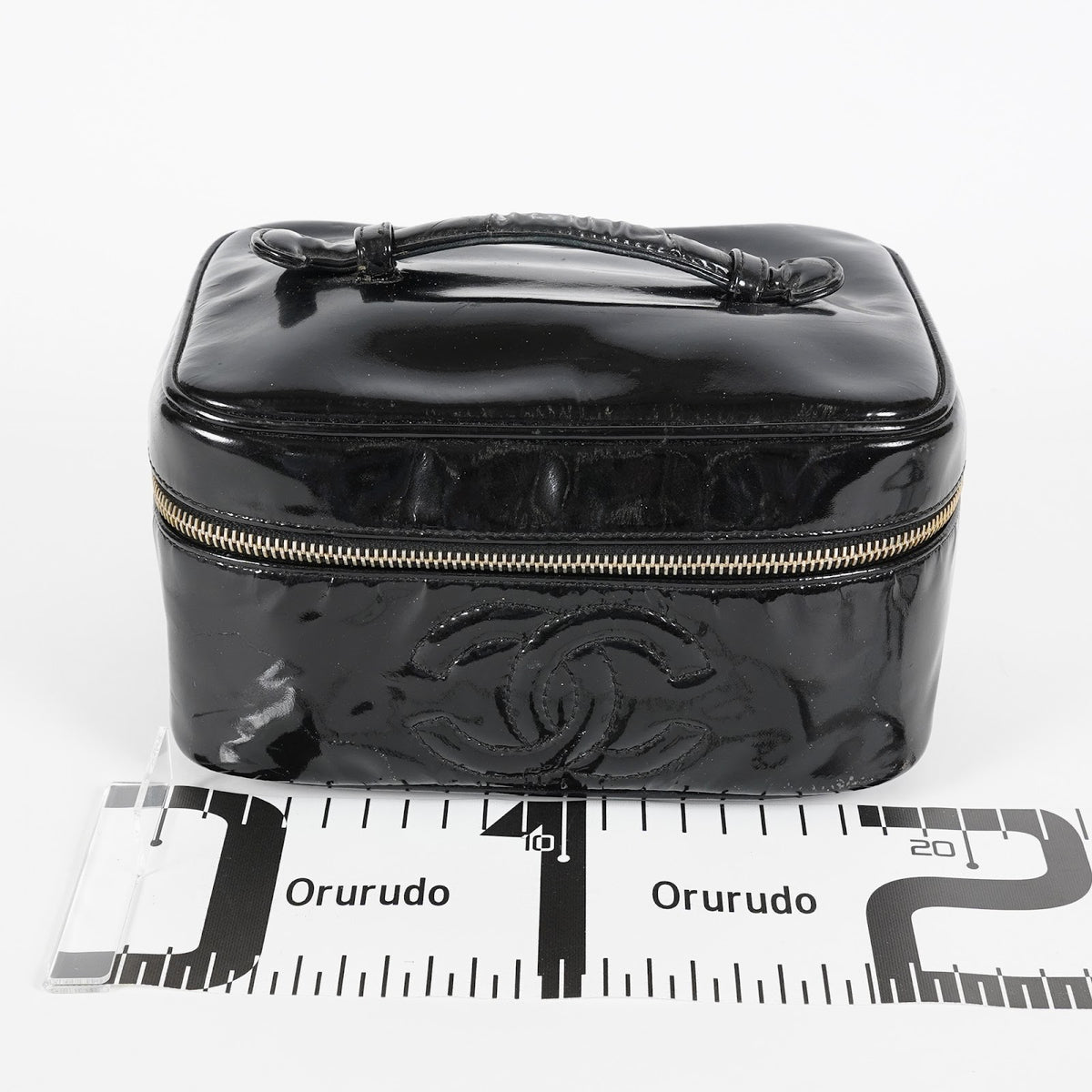 CHANEL Vintage CC Logo Vanity Bag Black Patent Leather Handbag Used 08M203285717