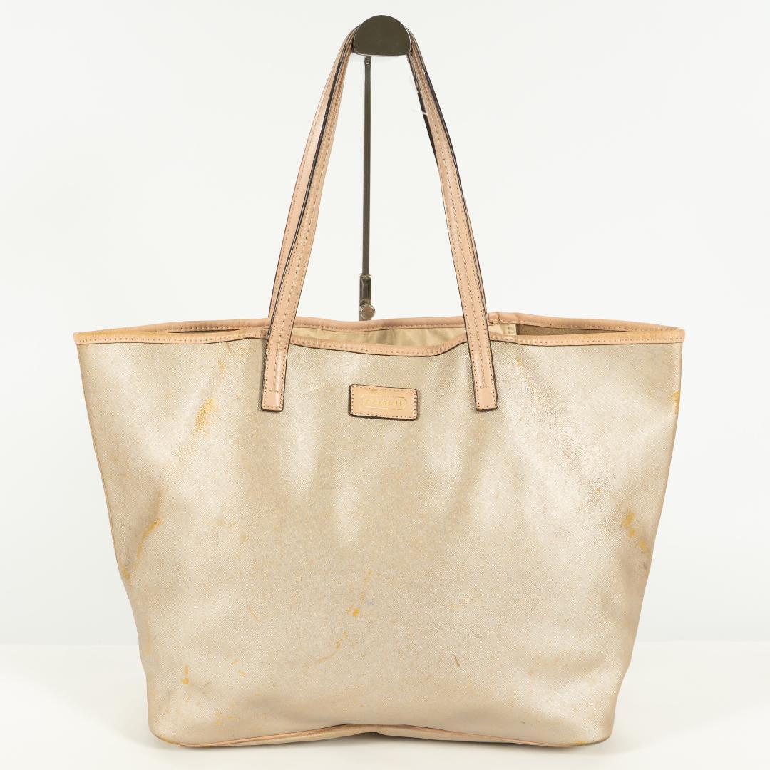COACH handbag gold beige leather Simple design With  long strap  Tariff included