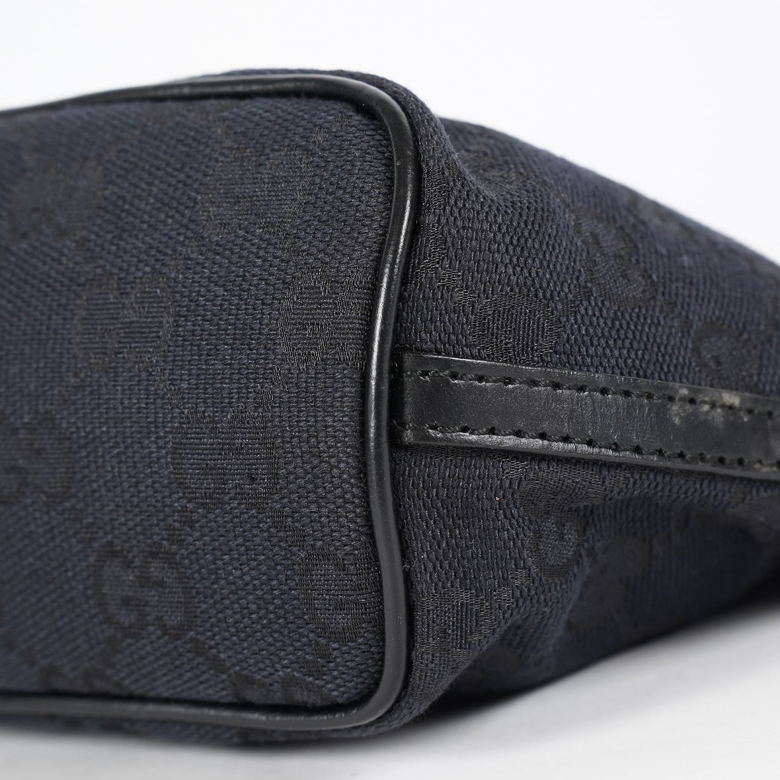 GUCCI GG Canvas Boat Pochette Shoulder Bag 22cm Black Vintage Used 08E172090010