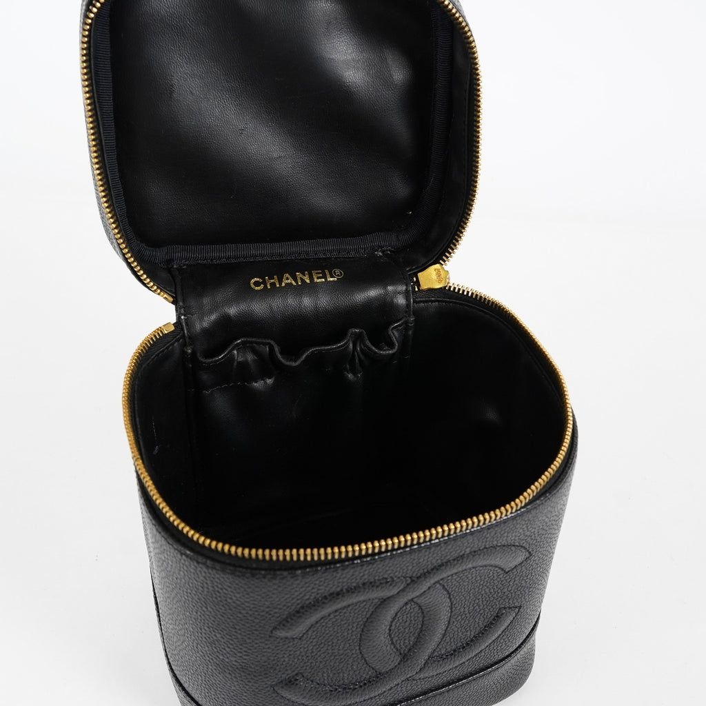 Chanel Caviar Skin CC Vanity Bag 16cm Black Leather Vintage Used 07E016820029