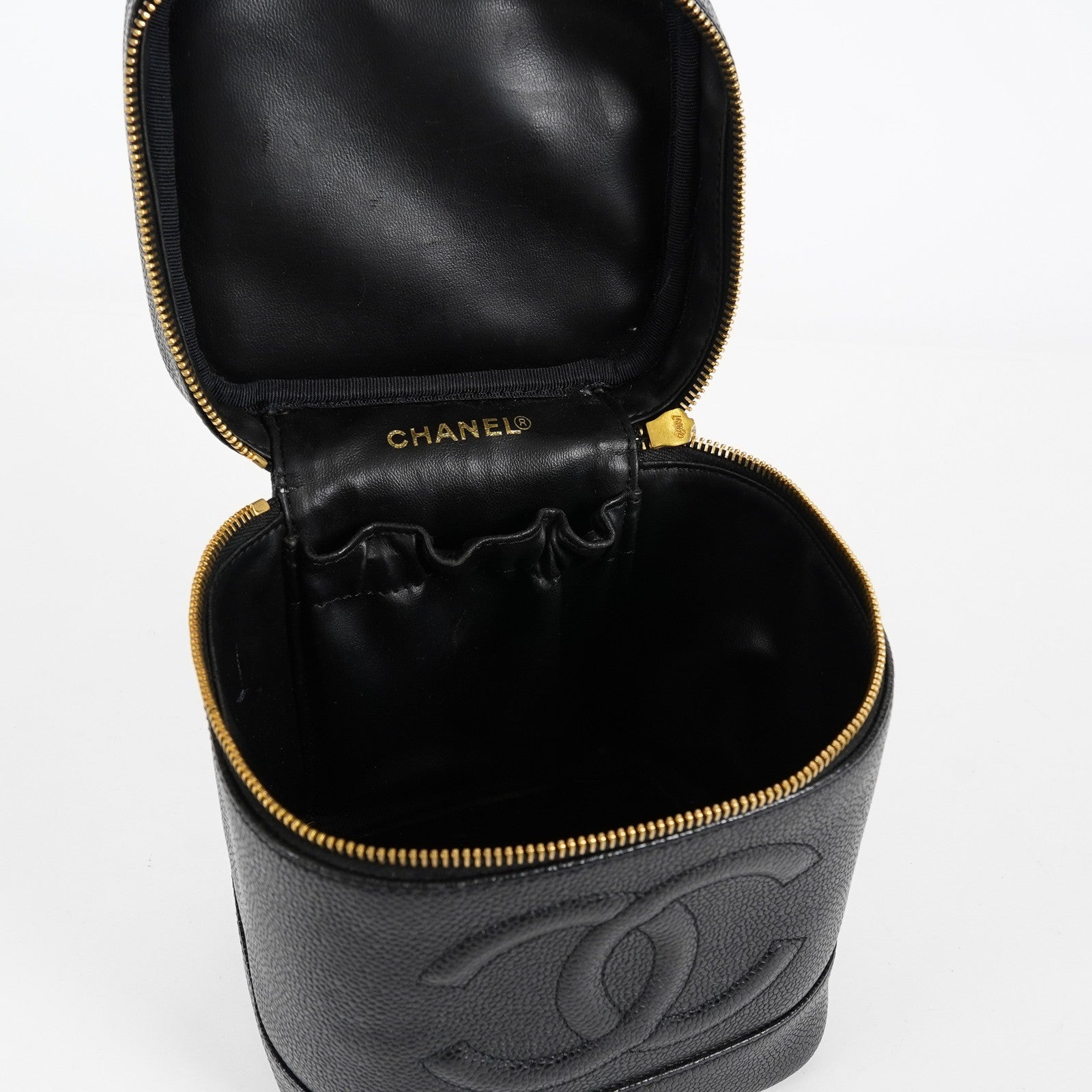 Chanel Caviar Skin CC Vanity Bag 16cm Black Leather Vintage Used 07E016820029