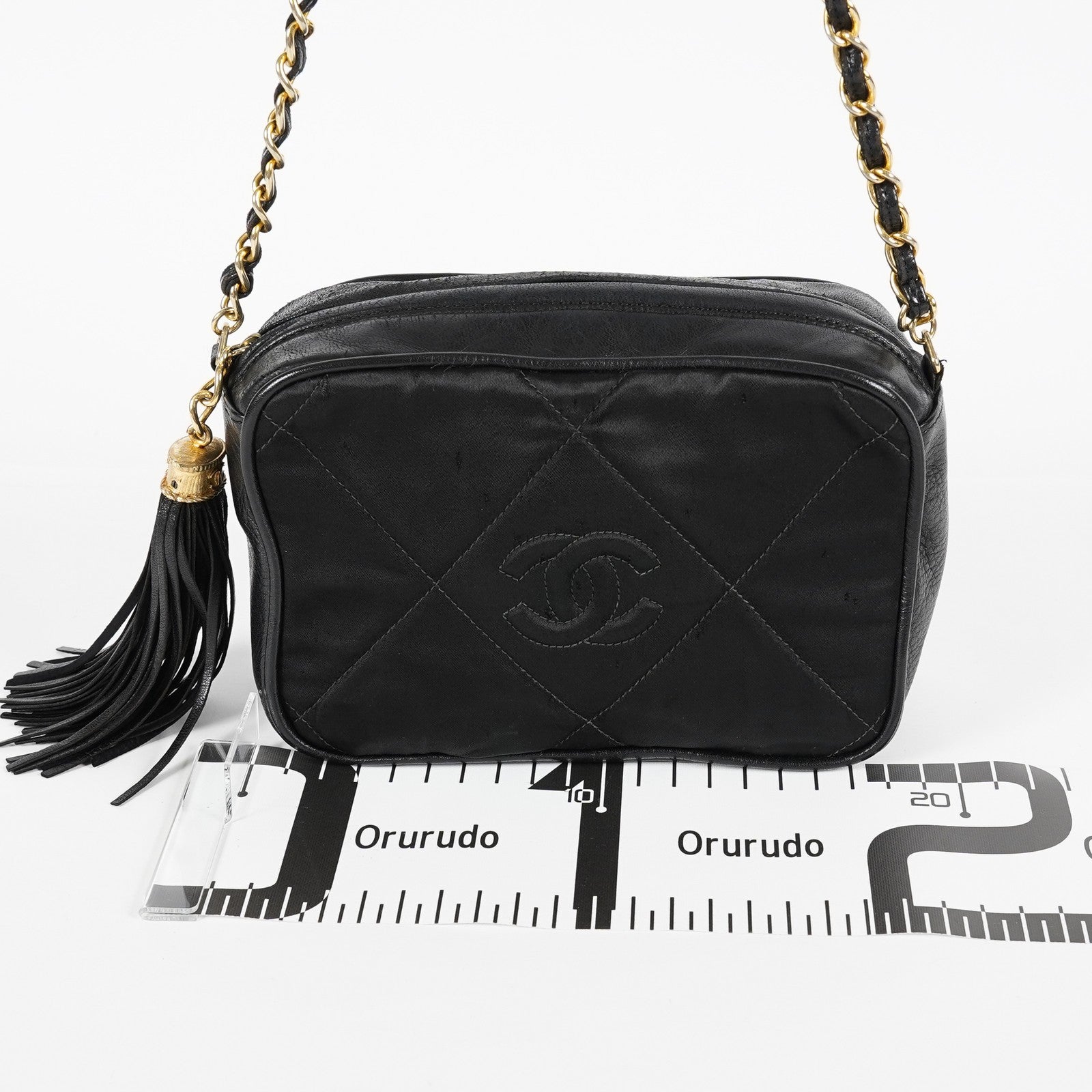 Chanel Satin Leather CC Fringe Chain Shoulder Bag Black Used 07E058800027