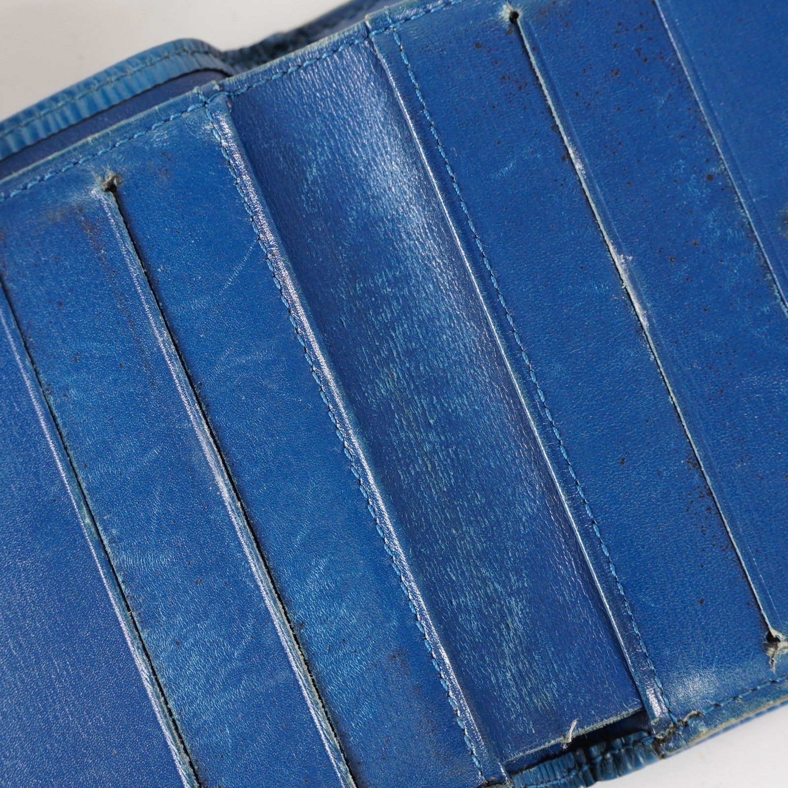 Louis Vuitton Blue Epi Leather Elise Compact Wallet  XY215