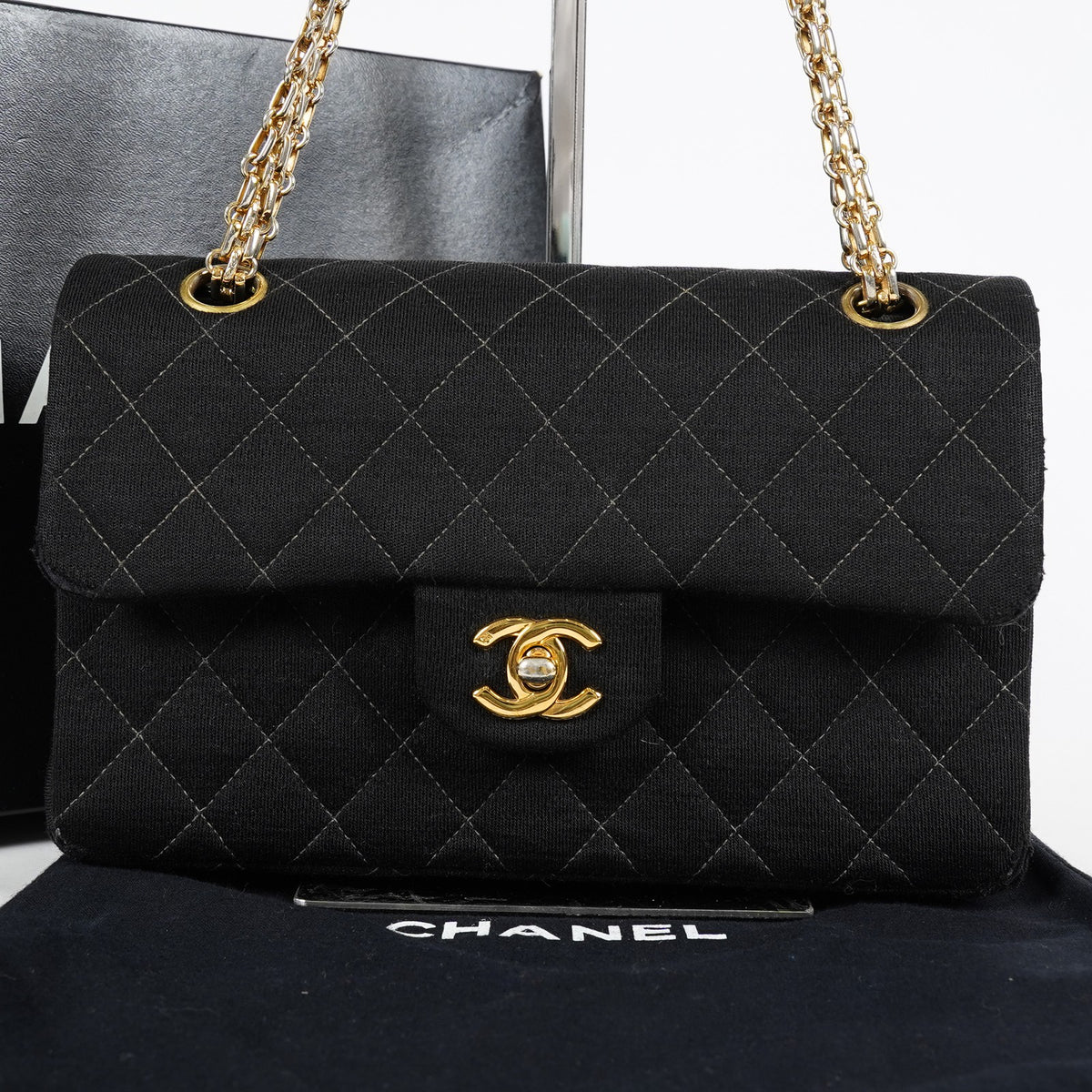 CHANEL Matelasse Classic Flap 25 Chain Shoulder Bag Black Used 08E0118920030