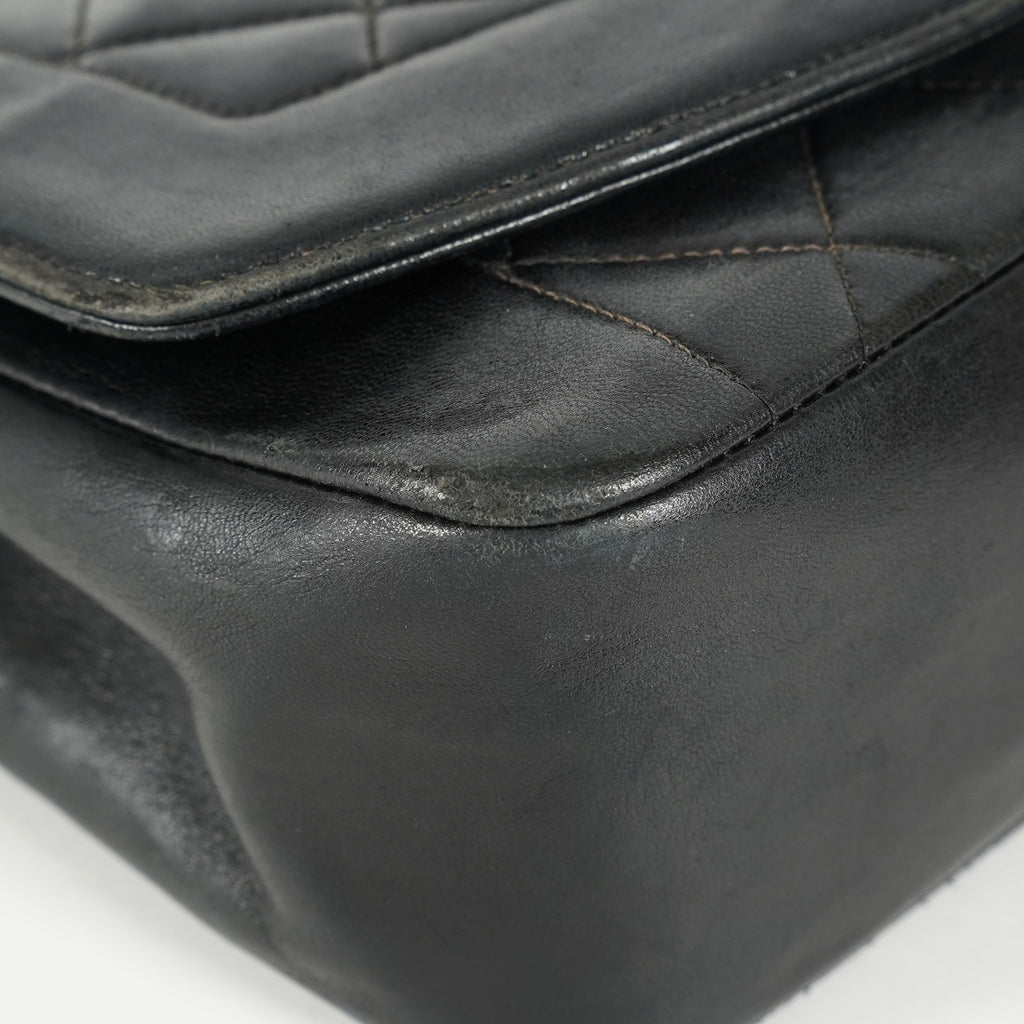 Chanel Diana 22 Flap Bag Black Lambskin Chain Shoulder Bag 09E0130470011