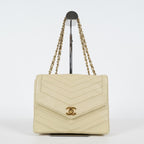 CHANEL Vintage V Stitch Flap Chain Shoulder Bag 25cm Beige Lambskin 08E077370012