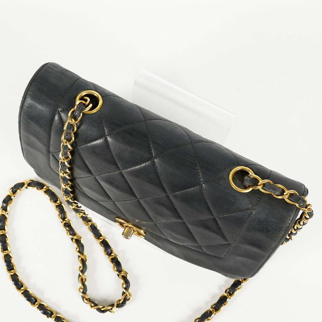 Chanel Diana 22 Flap Bag Black Lambskin Chain Shoulder Bag 09E0130470011