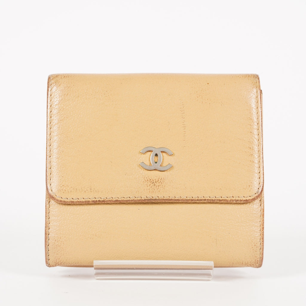 AUTHENTIC Chanel VINTAGE Beige Sevruga Compact Wallet 05E561045016