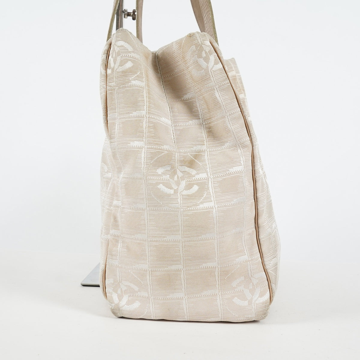 Chanel Travel Line Tote Bag Beige Nylon Leather Used Handbag 09M351246308