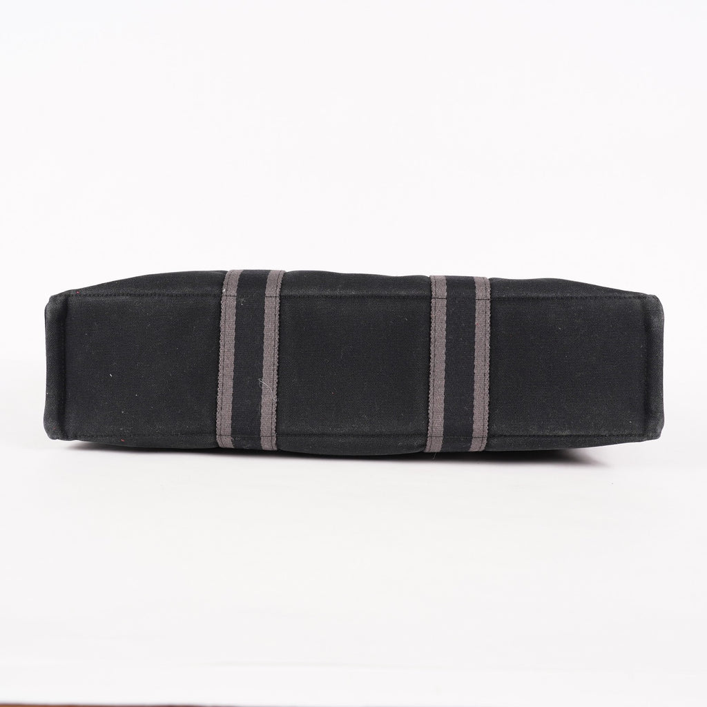 Hermes Fourre-Tout MM Huroto Tote Bag Black 06E31715025