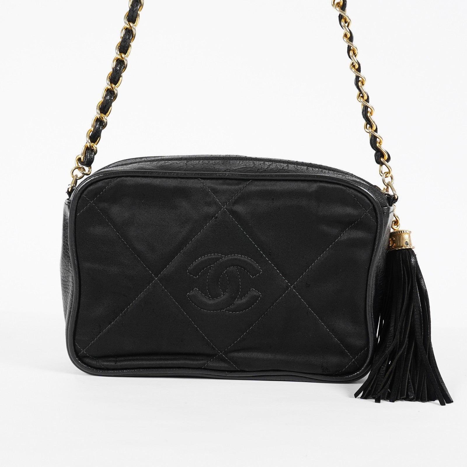 Chanel Satin Leather CC Fringe Chain Shoulder Bag Black Used 07E058800027