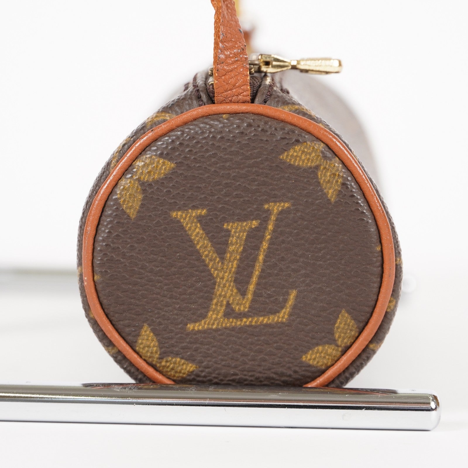 Authentic Louis Vuitton Monogram Papillon Pouch vintage 05E542090016