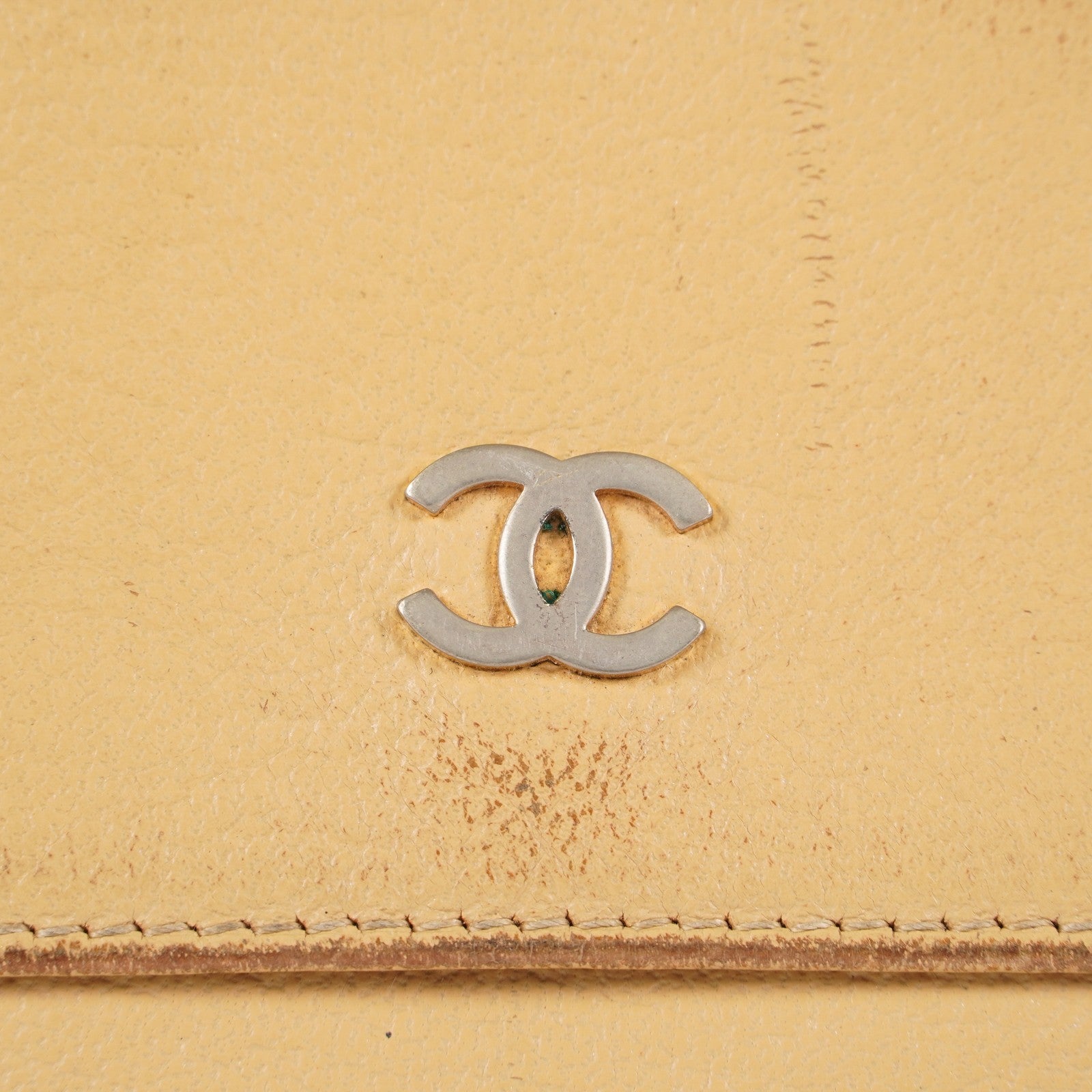 AUTHENTIC Chanel VINTAGE Beige Sevruga Compact Wallet 05E561045016